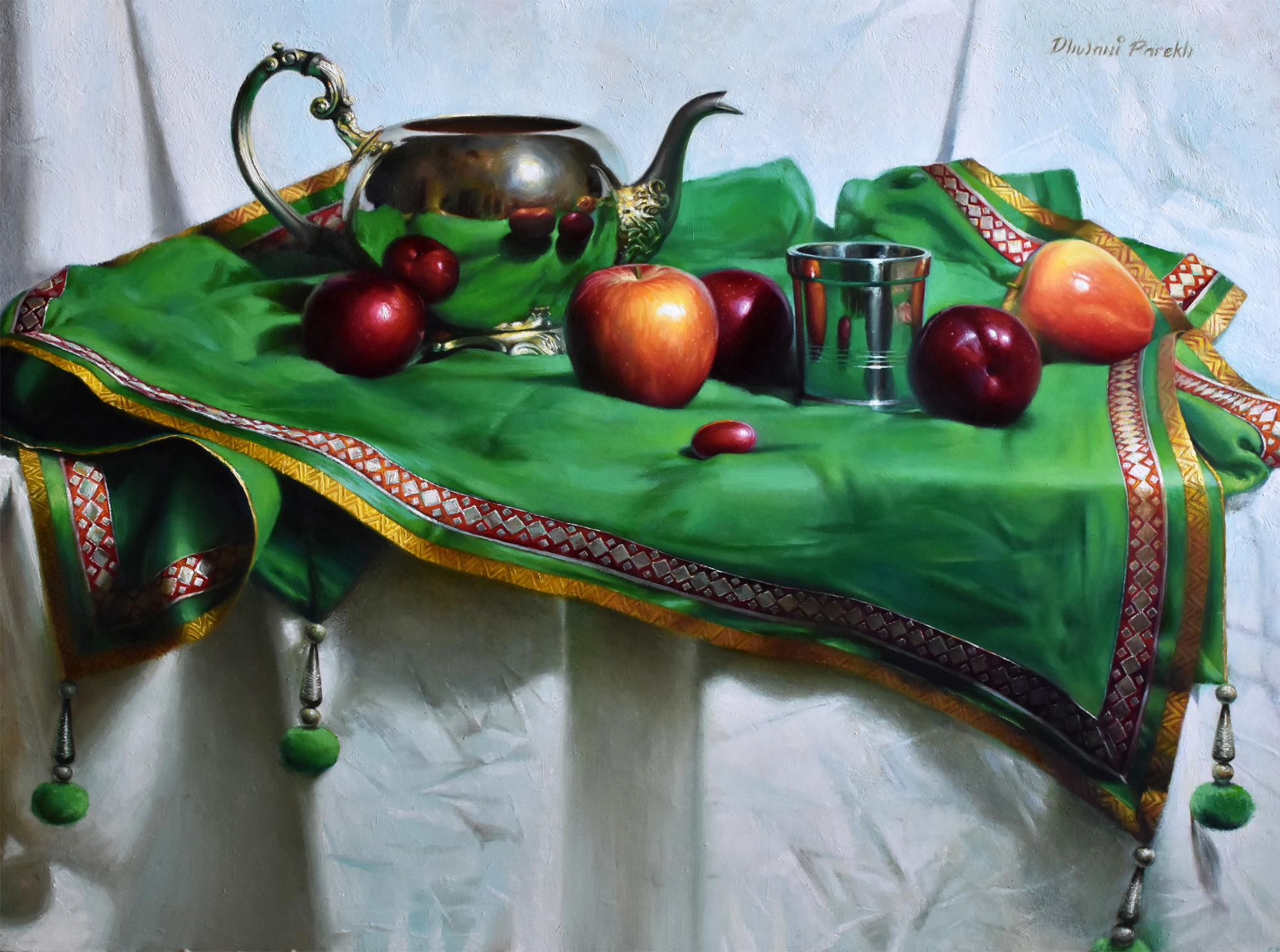 Silver teapot and apples